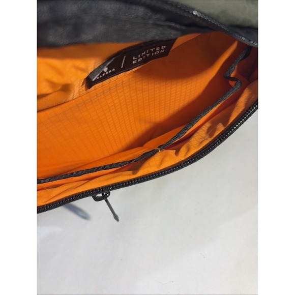 ALPAKA Limited Edition Sling Bag Pack Army Green/orange - Picture 3 of 8